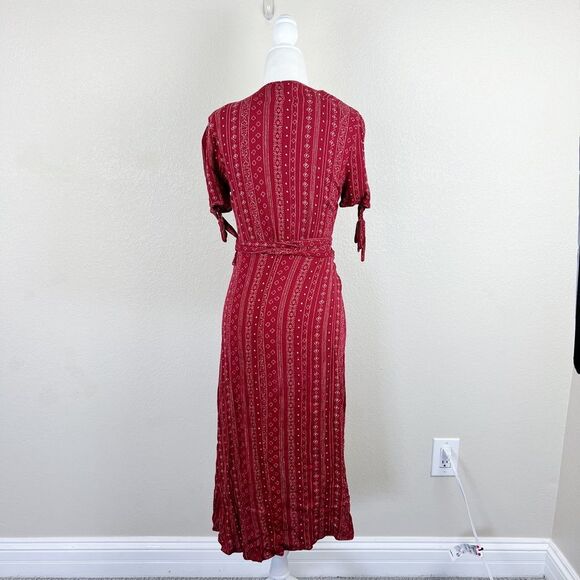 Lulus Red Pattern Midi Summer Wrap Dress Sz Small - Picture 5 of 6